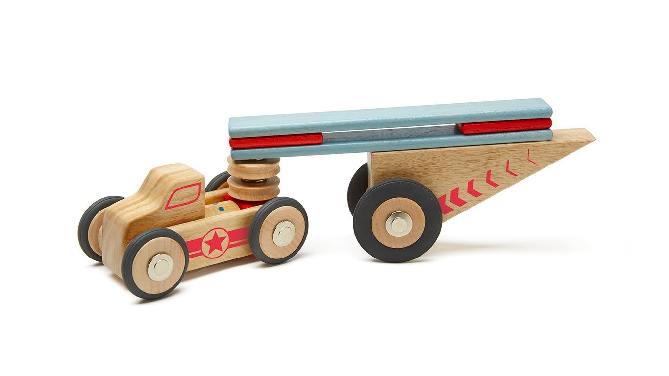 Tegu Stunt Team Jumper Magnetic Wooden Block