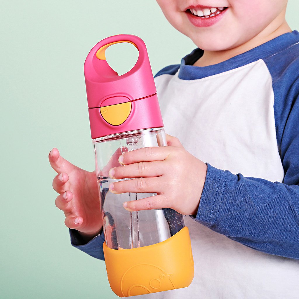 b.box-tritan™-drink-bottle-strawberry-shake-7