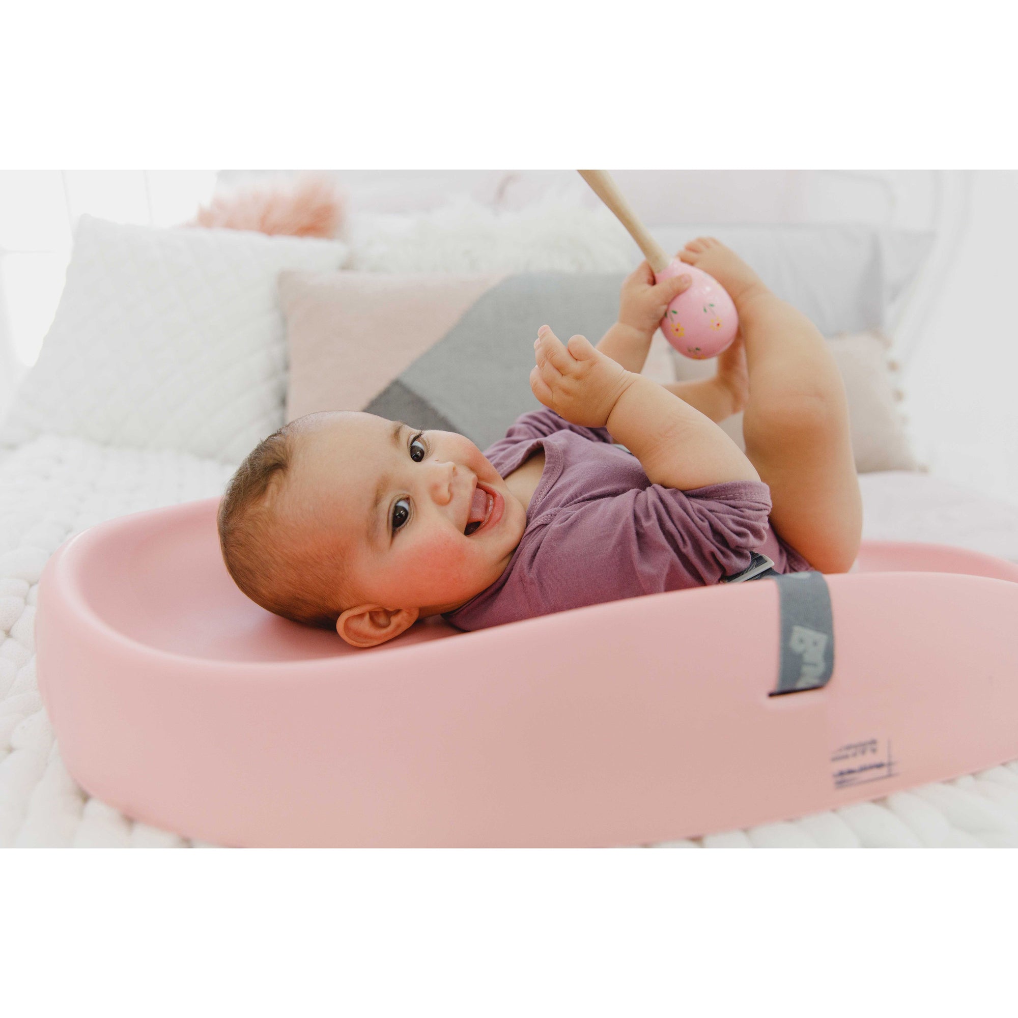 bumbo-changing-pad-pink- (8)