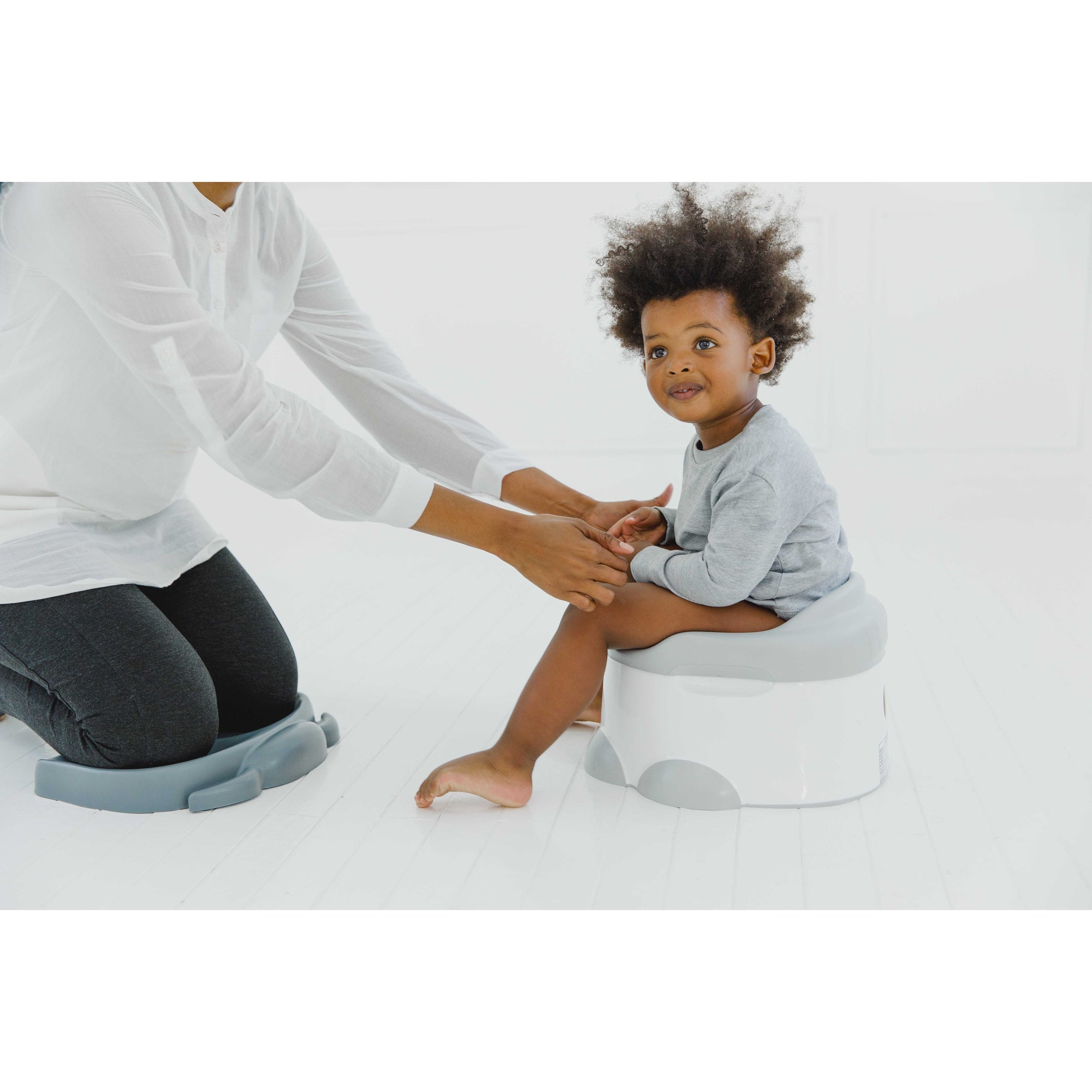 bumbo-step-n-potty-grey- (17)